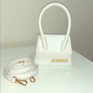 Jacquemus - mini bag in white crocodile